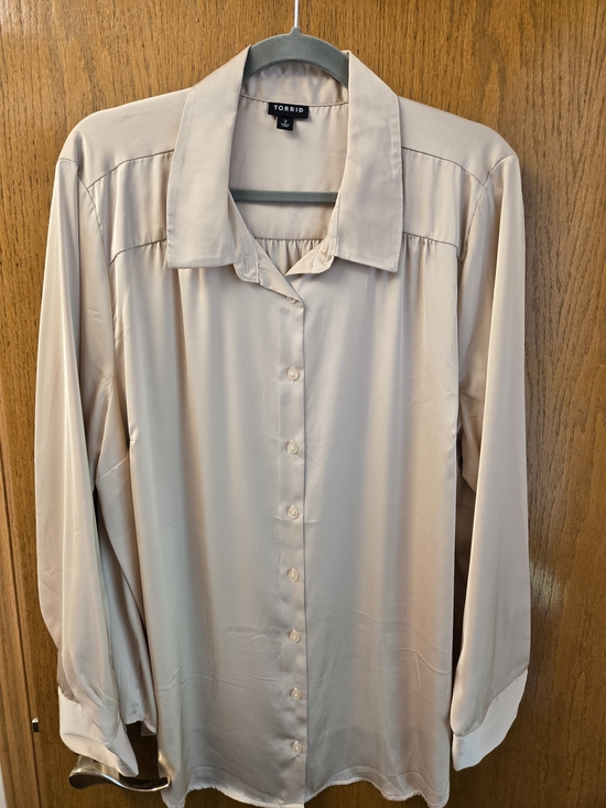 torrid Tops - Torrid Tan Satin Button-Front Blouse